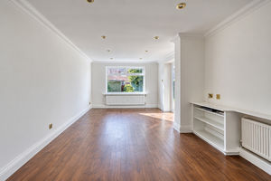 Lounge- click for photo gallery